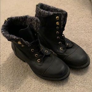 Combat boots